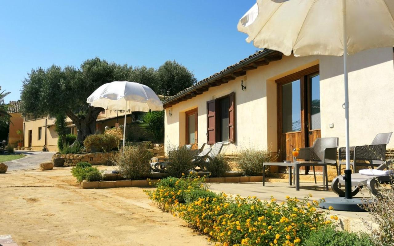 Villa La Lumia B&B Suites&Apartments Agrigento Esterno foto