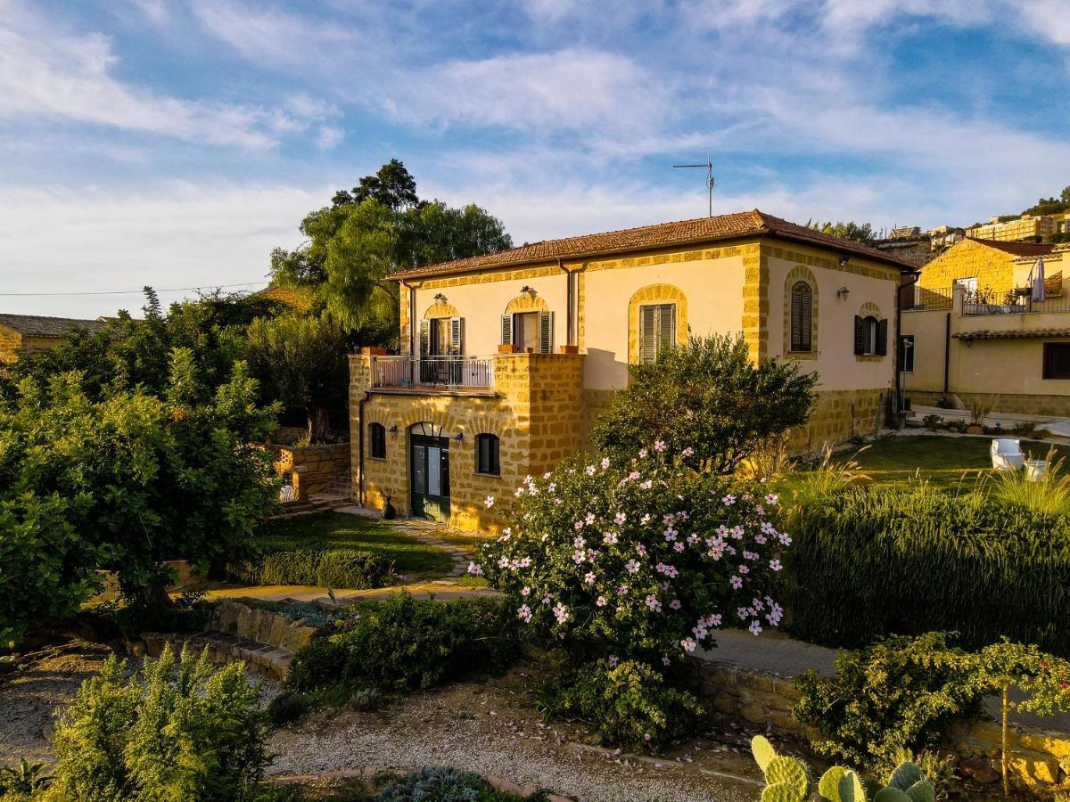 Villa La Lumia B&B Suites&Apartments Agrigento Esterno foto