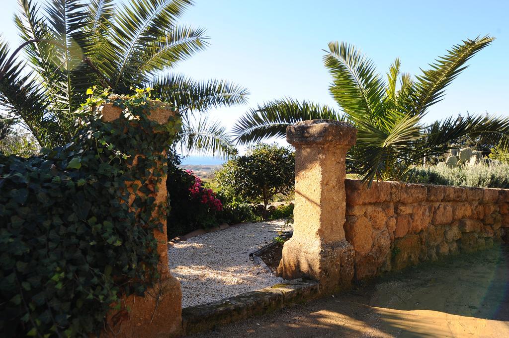 Villa La Lumia B&B Suites&Apartments Agrigento Esterno foto