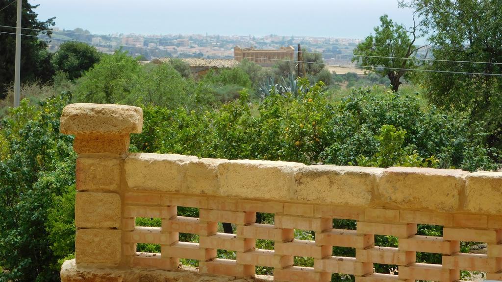 Villa La Lumia B&B Suites&Apartments Agrigento Esterno foto